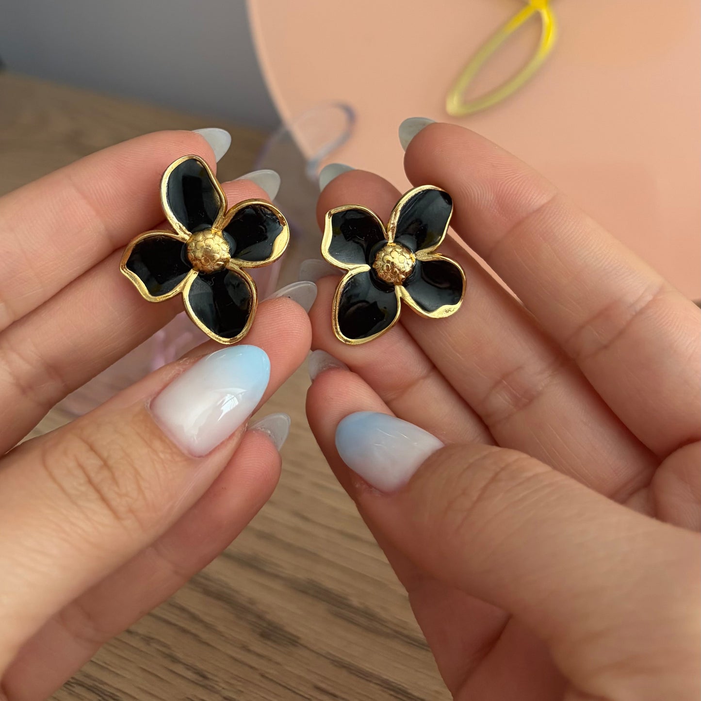 Flower earrings
