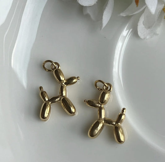 Balloon dog charm
