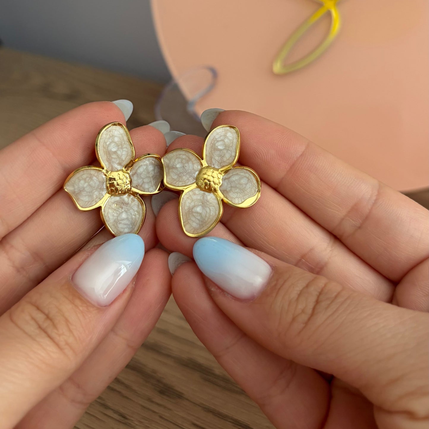 Flower earrings