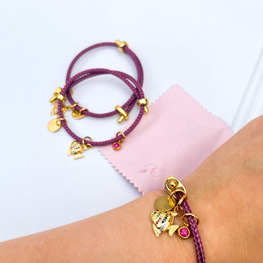 Pinky fish bracelet 🐠